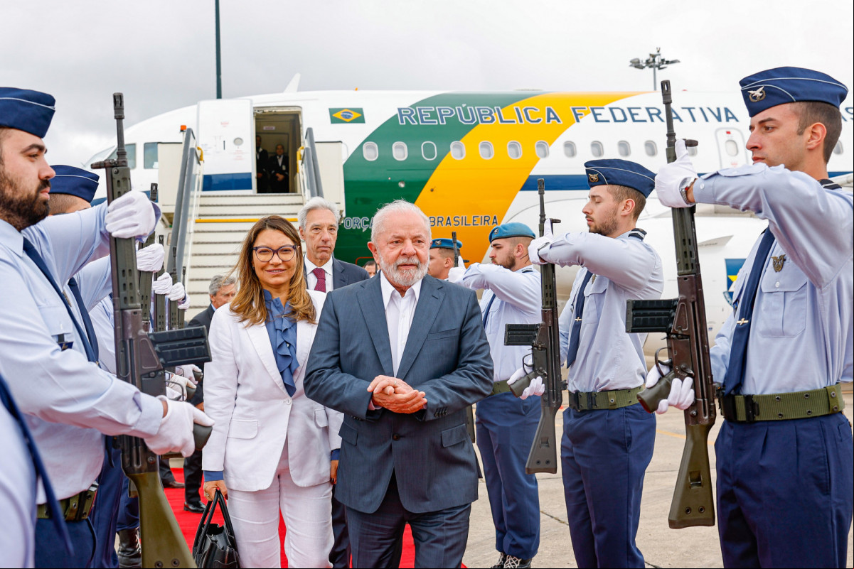 21.04.2023 - Presidente da República, Luiz Inácio Lula da Silva, Janja, durante chegada a Lisboa.(Foto: Ricardo Stuckert/PR) 21.04.2023 - Presidente da República, Luiz Inácio Lula da Silva, Janja, durante chegada a Lisboa./Foto: Ricardo Stuckert/PR