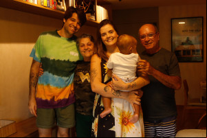 Maria Eduarda Andrade e João Guilherme Peixoto adotaram o pequeno Francisco