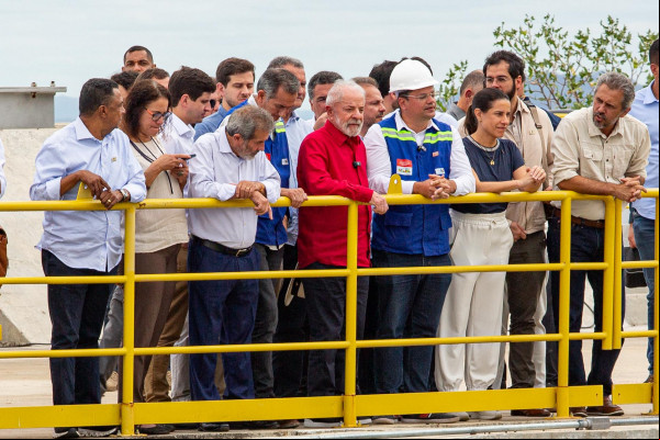 Presidente Lula, ministros, governadora Raquel Lyra e prefeito João Campos visitam obras da Transposição do Rio São Francisco, em Salgueiro