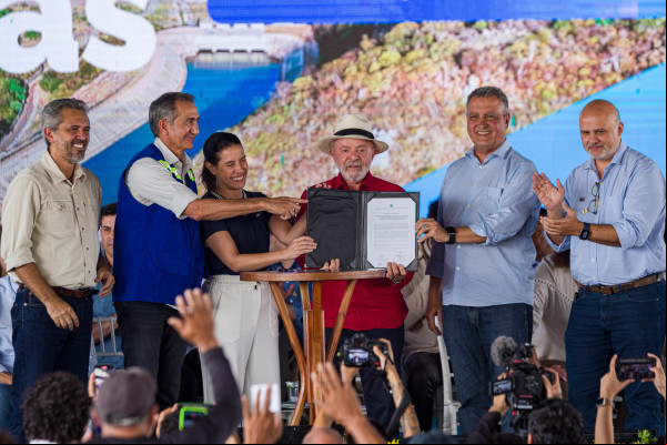 de ordem de serviço para nova etapa da Transposição em Salgueiro