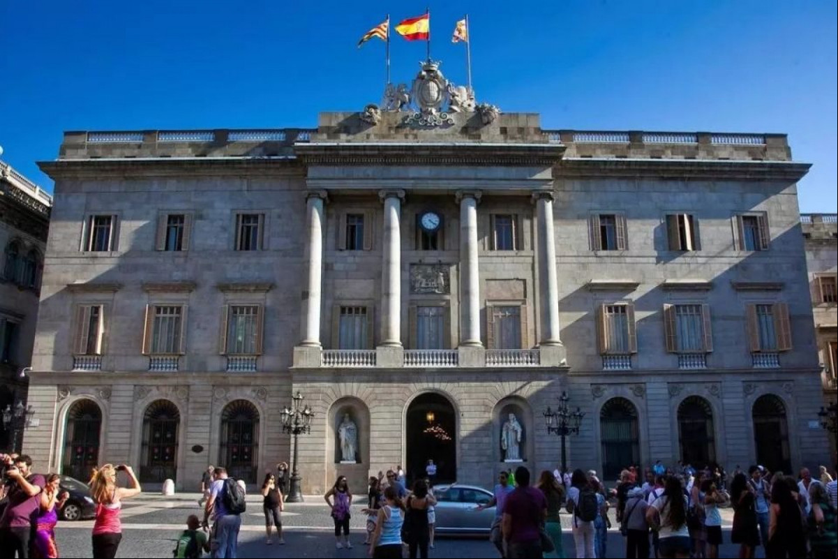 Câmara Municipal de Barcelona (Joan Puig) Câmara Municipal de Barcelona /Joan Puig