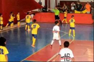 Jogo iniciante com o time do Santa Cruz