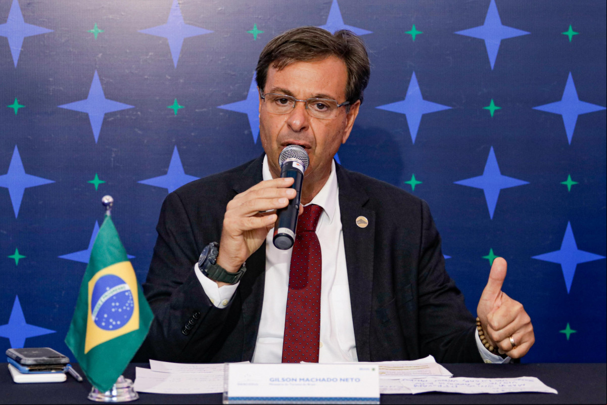 Ex-ministro do Turismo, Gilson Machado, foi preso no Recife nesta sexta-feira (13)